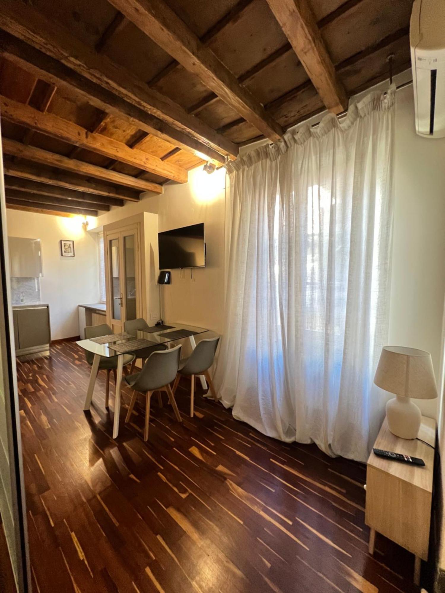 Antica Corte Navigli-Darsena Milano Rom bilde